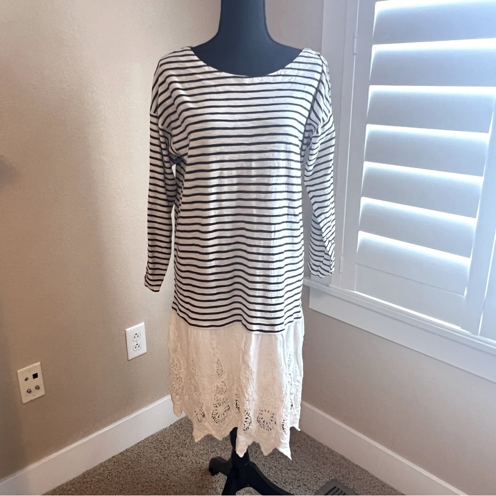 Soft Surroundings Left Bank Dress Size Medium Nautical Eyelet Lace Hem H13
